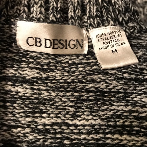 CB Design one button cardigan with collar - Picture 2 of 7